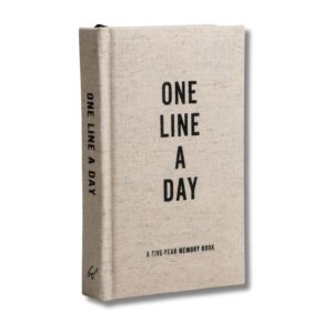 One Line A Day - Canvas A Five Year Memory Book